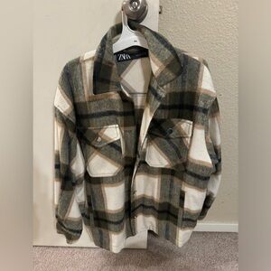 Zara shacket size XS